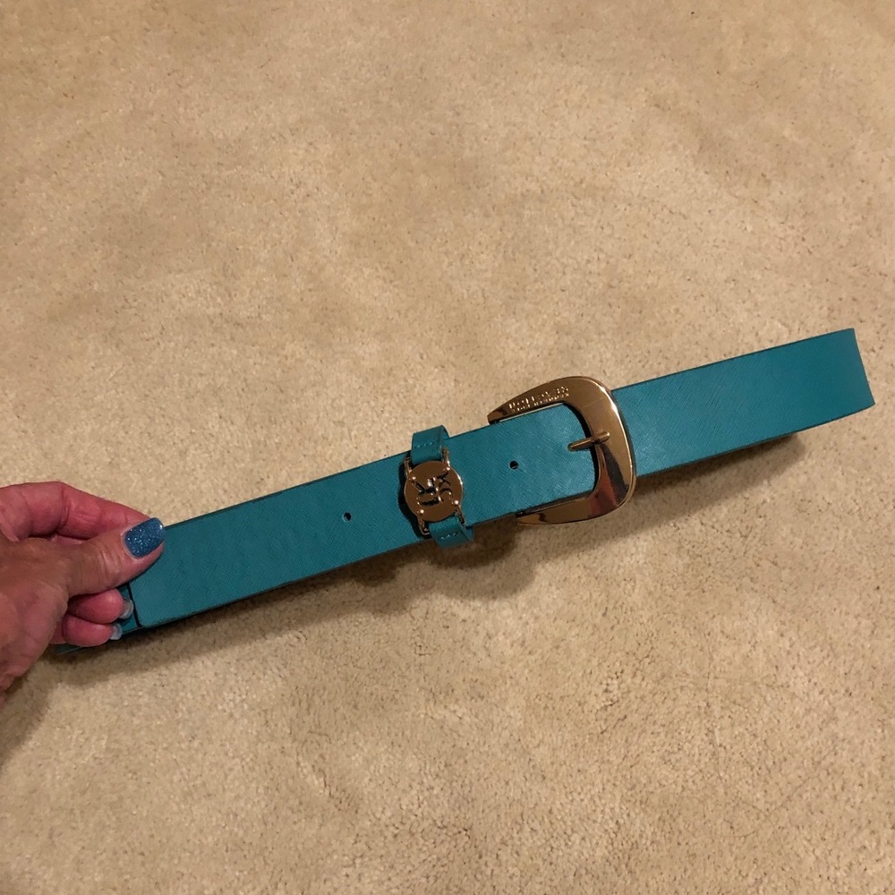 NWT Kenneth Kole Teal Belt